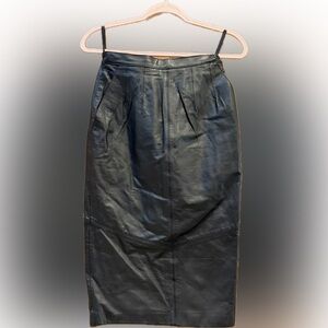 Pelle Studio Black Genuine Vintage Leather Skirt Midi Waist Slit Back, Size 6